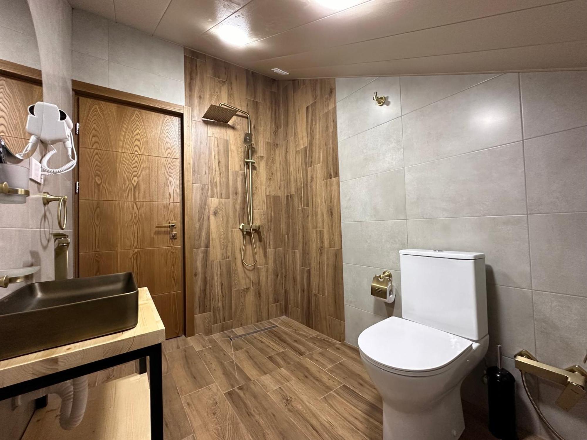 Hotel Mountime Kazbegi Экстерьер фото