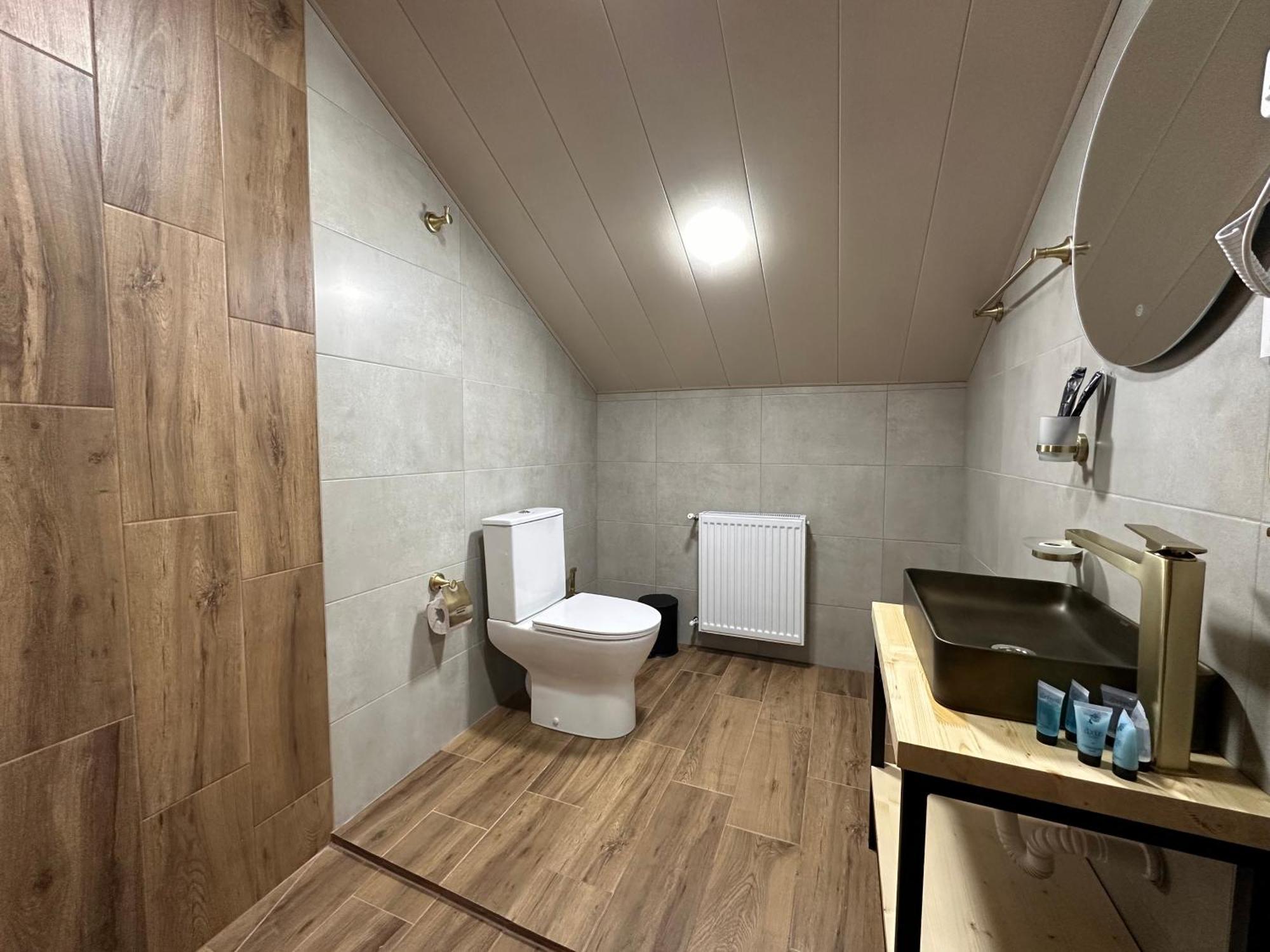 Hotel Mountime Kazbegi Экстерьер фото