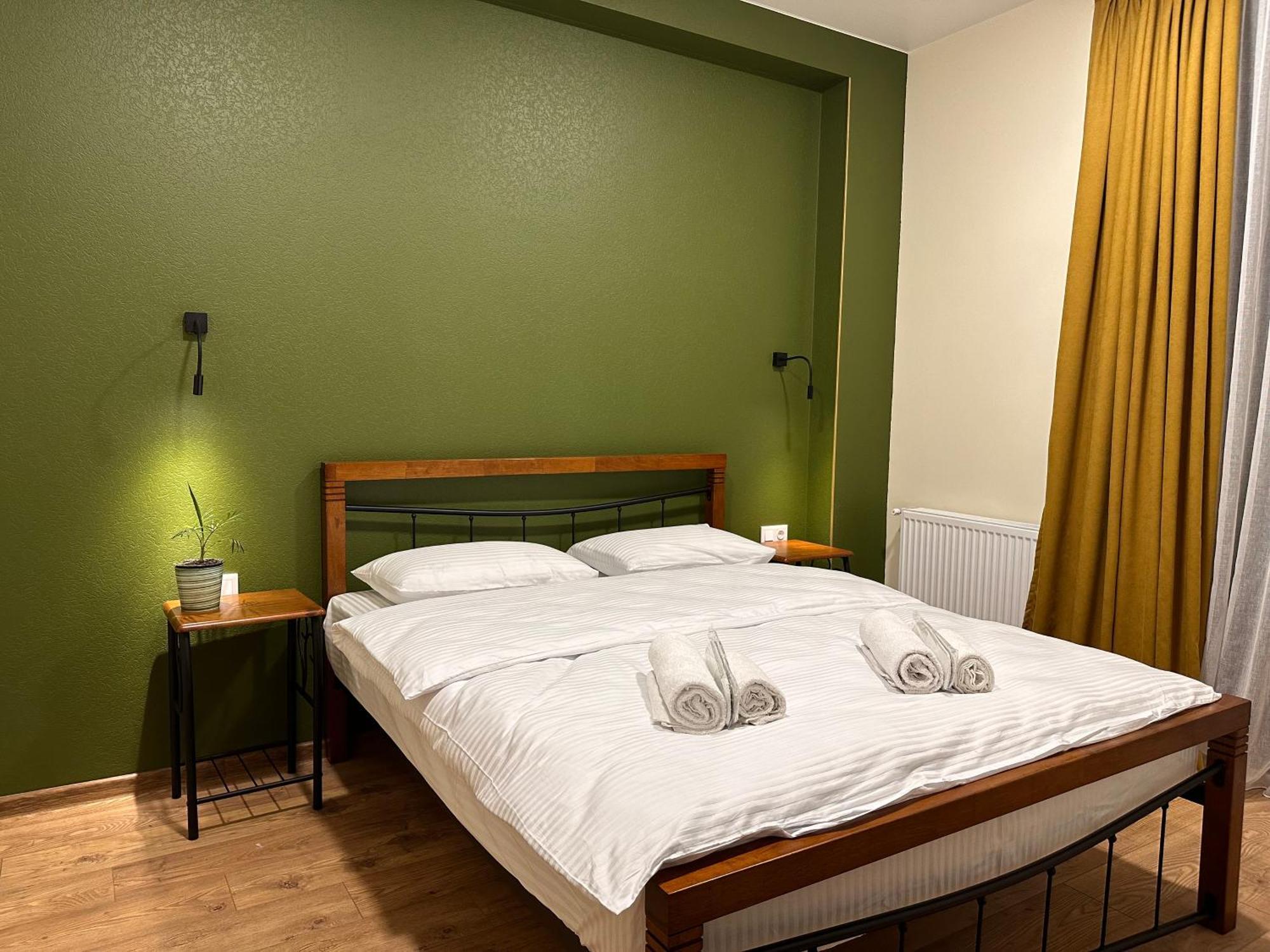 Hotel Mountime Kazbegi Экстерьер фото