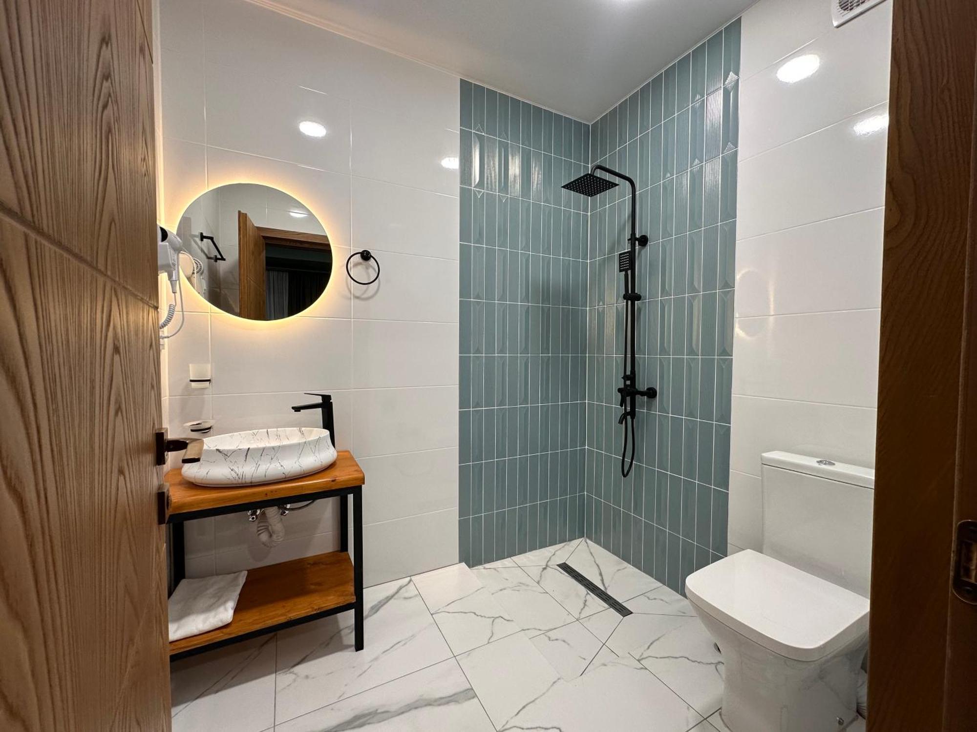 Hotel Mountime Kazbegi Экстерьер фото